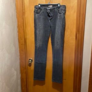 Woman’s Jeans.                         65